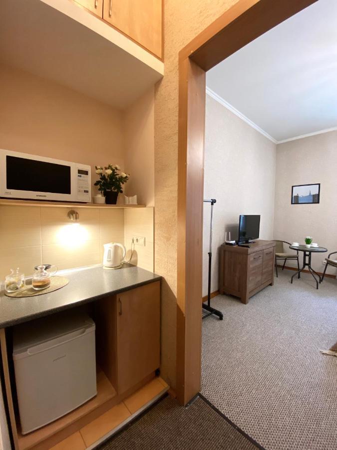 Family Lux Apartment Lviv Extérieur photo