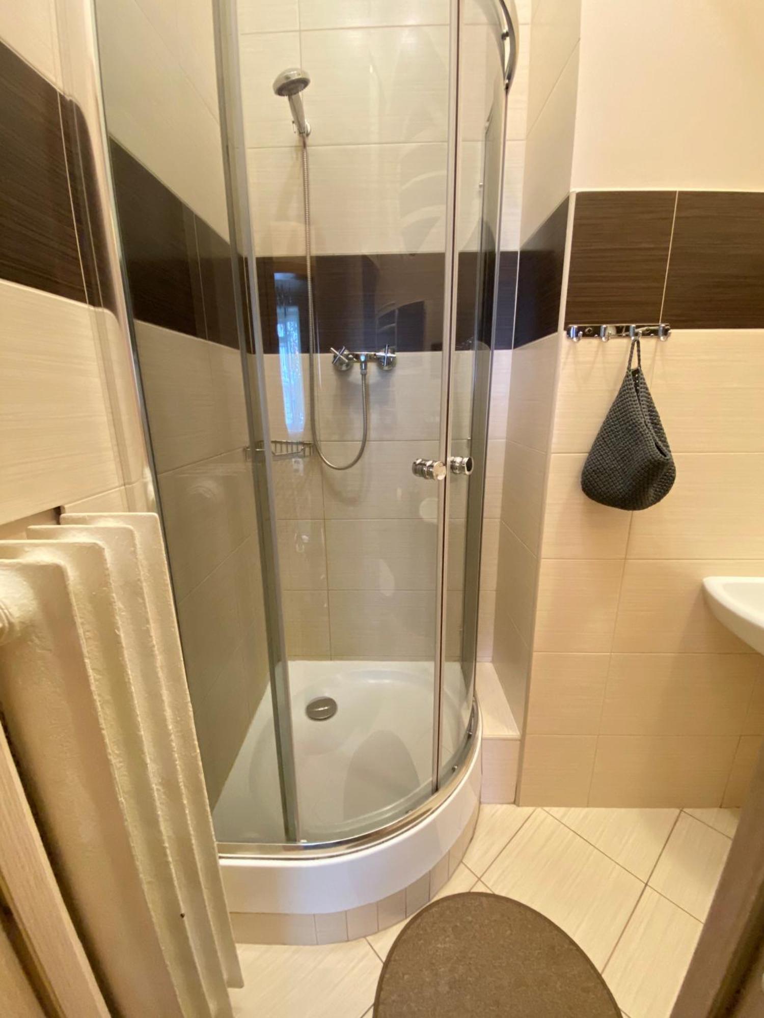 Family Lux Apartment Lviv Extérieur photo