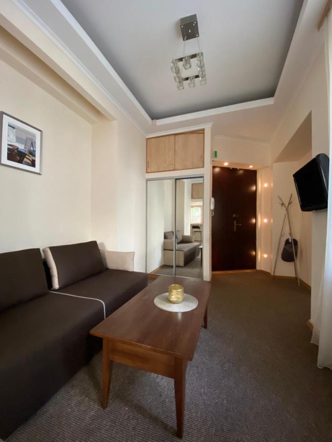 Family Lux Apartment Lviv Extérieur photo